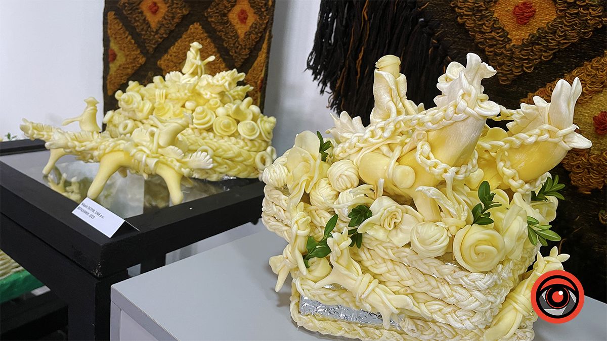 У Коломиї дивились, куштували виготовляли сирних коників 9