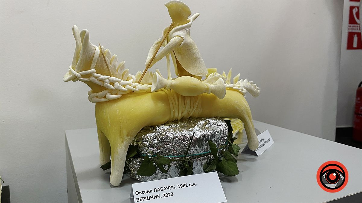 У Коломиї дивились, куштували виготовляли сирних коників 6