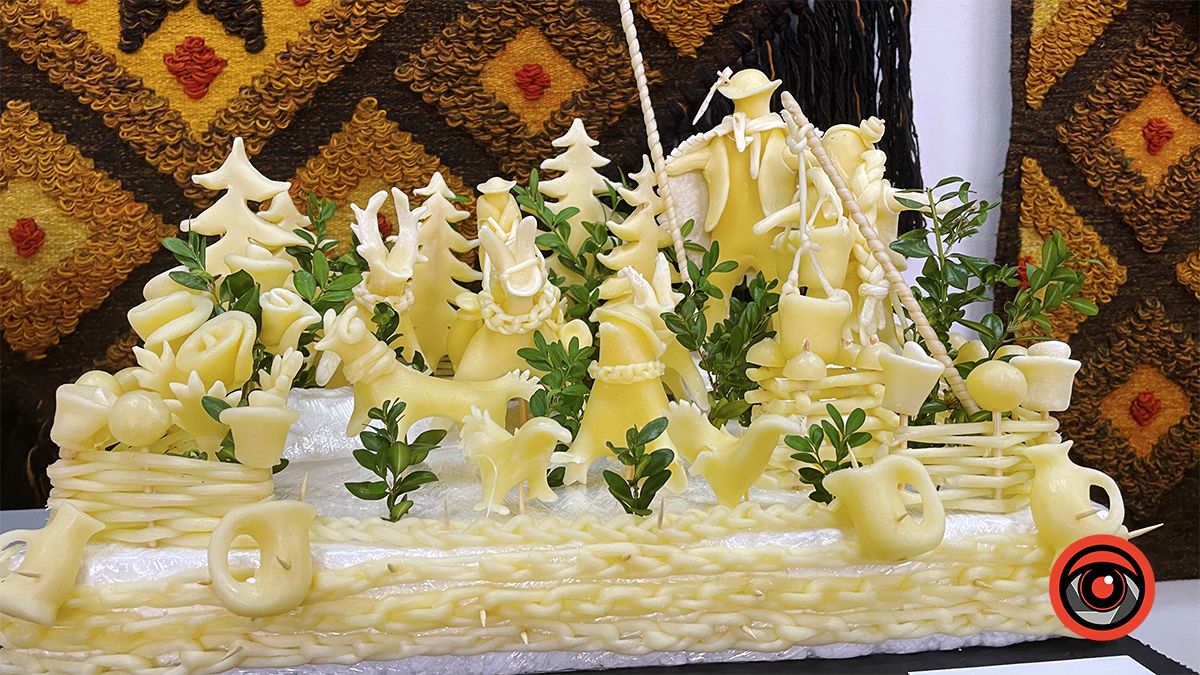 У Коломиї дивились, куштували виготовляли сирних коників 7