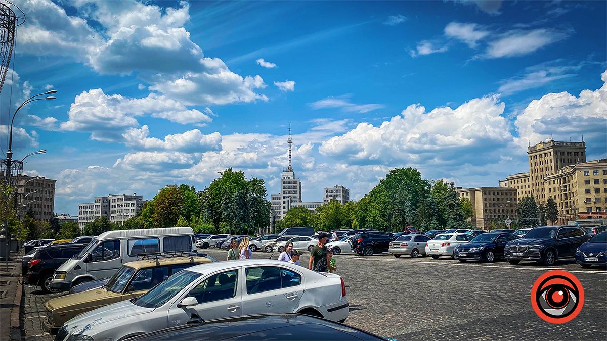 Харкову 369: фоторепортаж з міста незламних 32