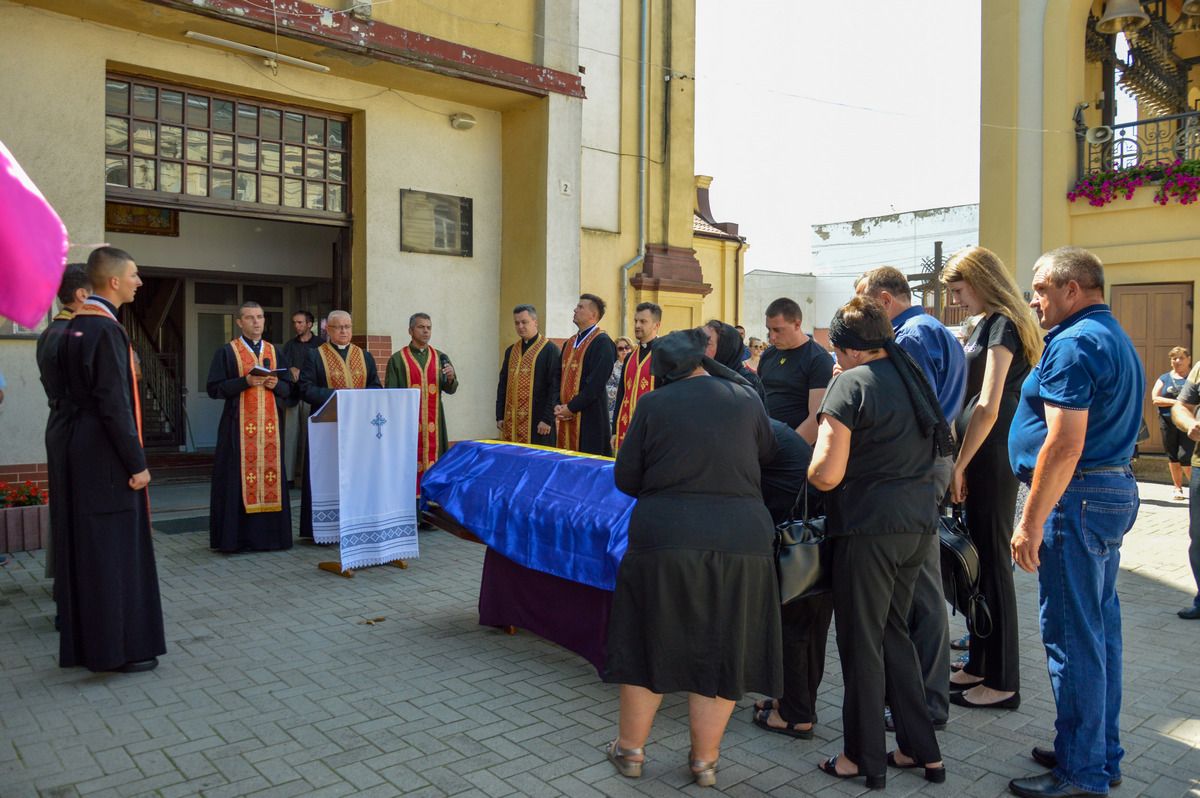 1 серпня Коломия зустрічала загиблого воїна Назарія Христана 3