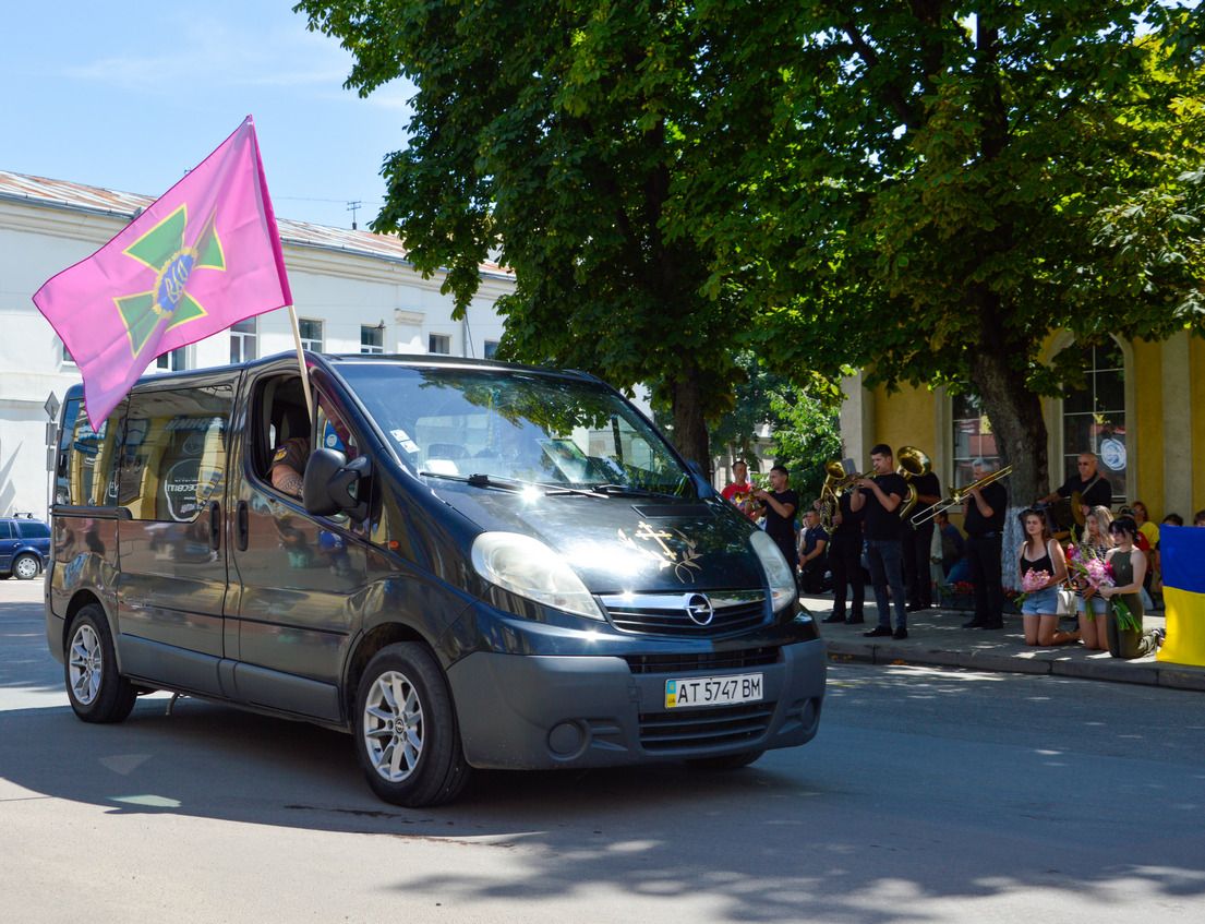 1 серпня Коломия зустрічала загиблого воїна Назарія Христана 1