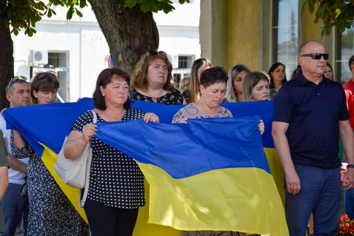 1 серпня Коломия зустрічала загиблого воїна Назарія Христана 10