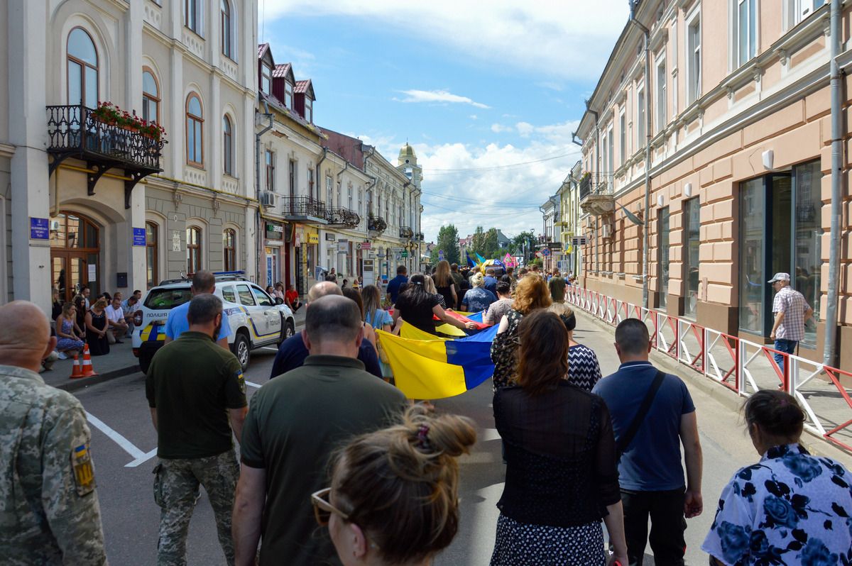 1 серпня Коломия зустрічала загиблого воїна Назарія Христана 16