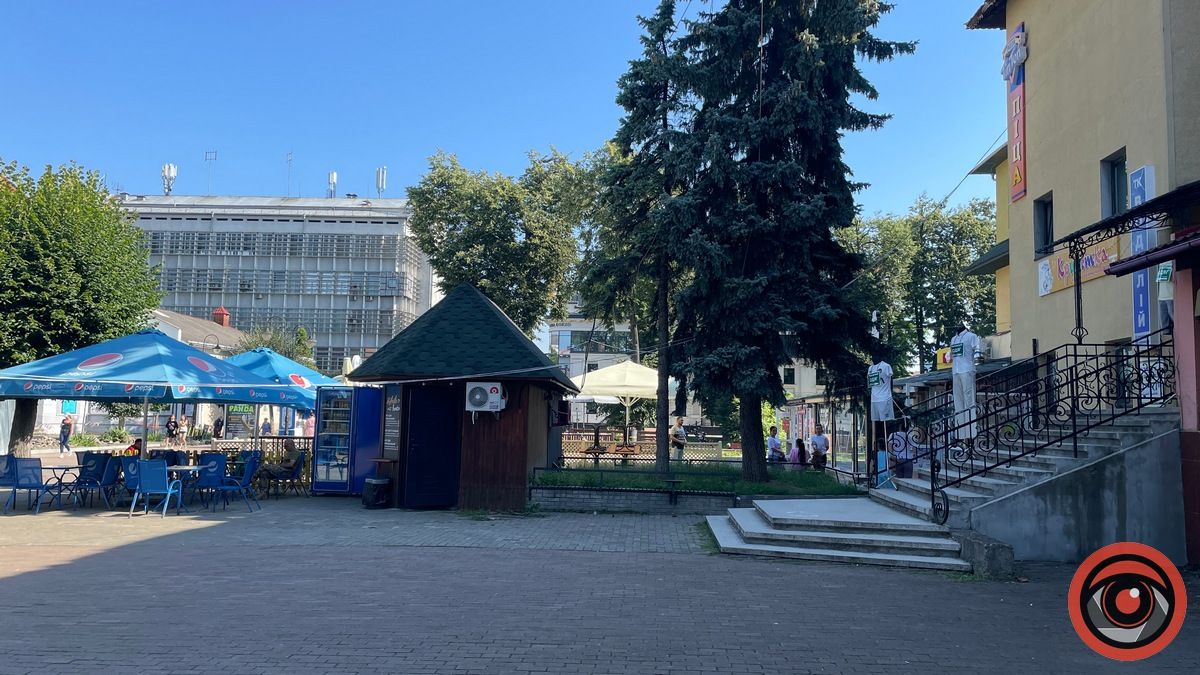 Скільки узаконених тимчасових споруд є у Коломиї 13
