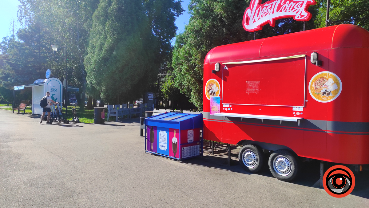 Скільки узаконених тимчасових споруд є у Коломиї 3