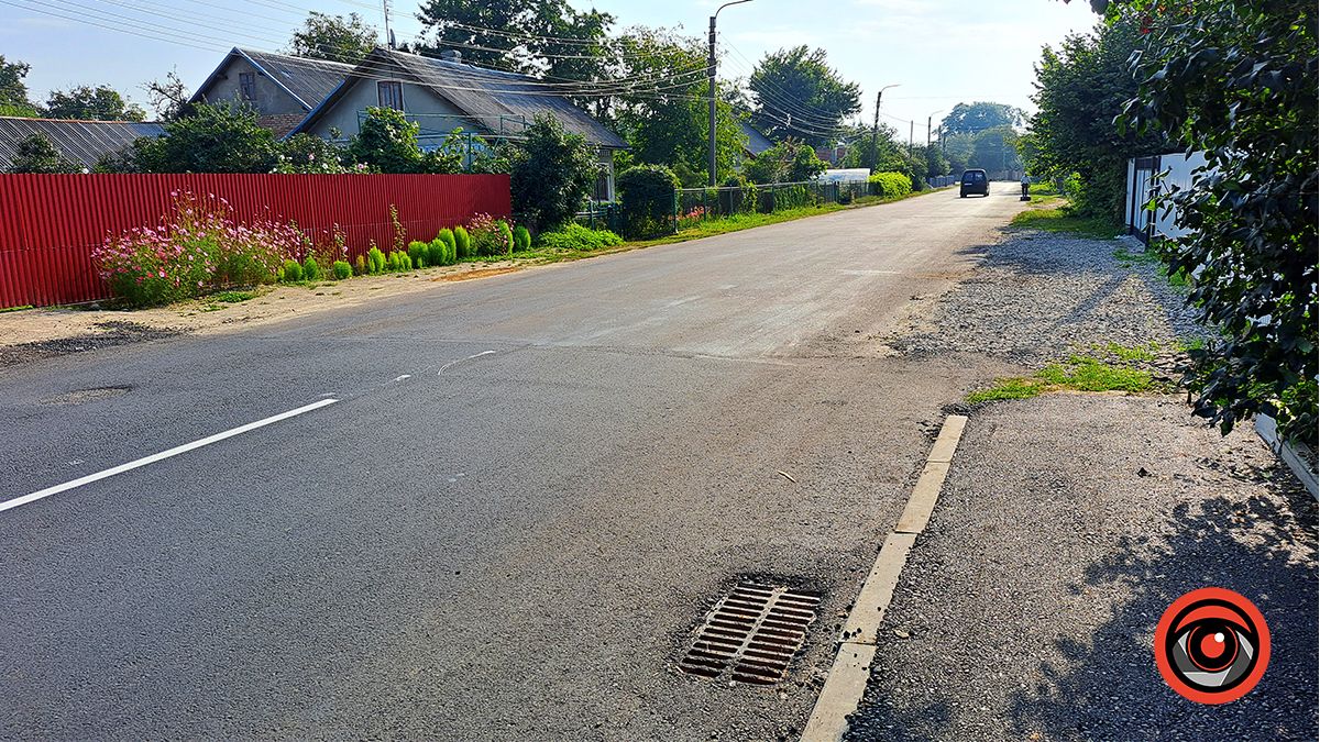 На оновленій вул. Старицького намалювали розмітку і пішохідні переходи 2