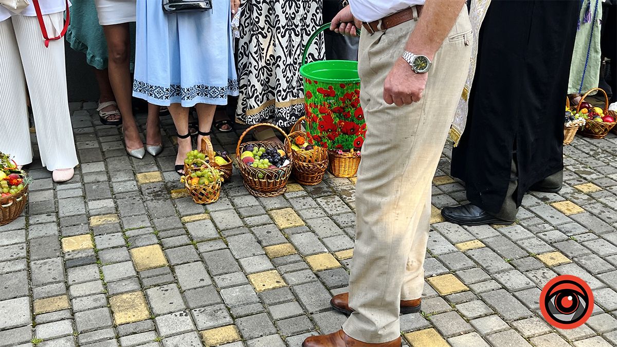 Освячення кошиків на подвір’ї Собору Святого Архистратига Михаїла | Фоторепортаж 5
