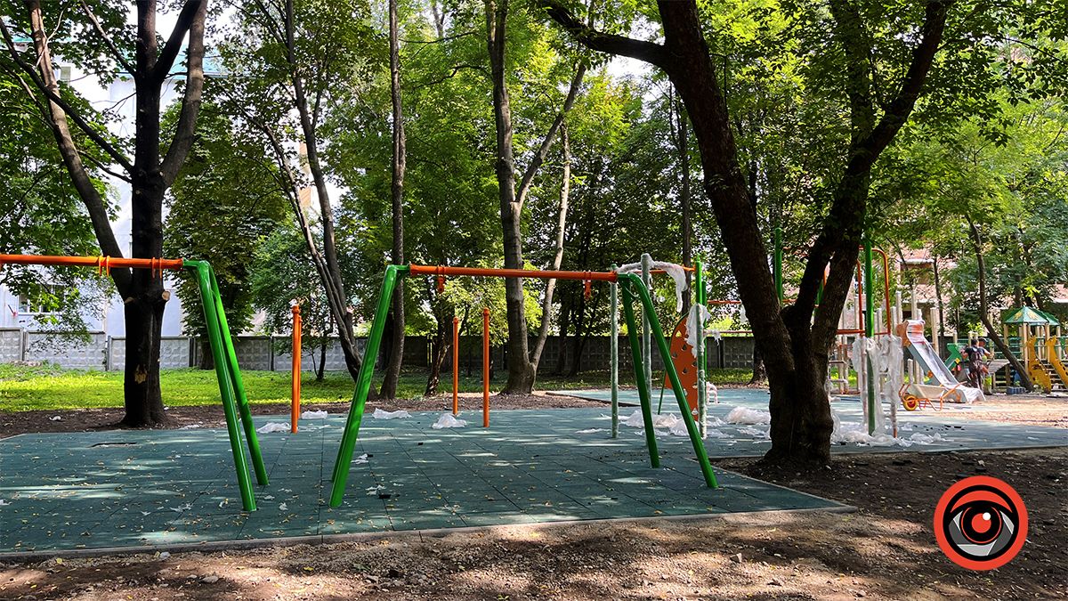 Капремонт дитячого майданчика за 1,5 млн грн в парку Коломиї виявилась будівництвом нового 8