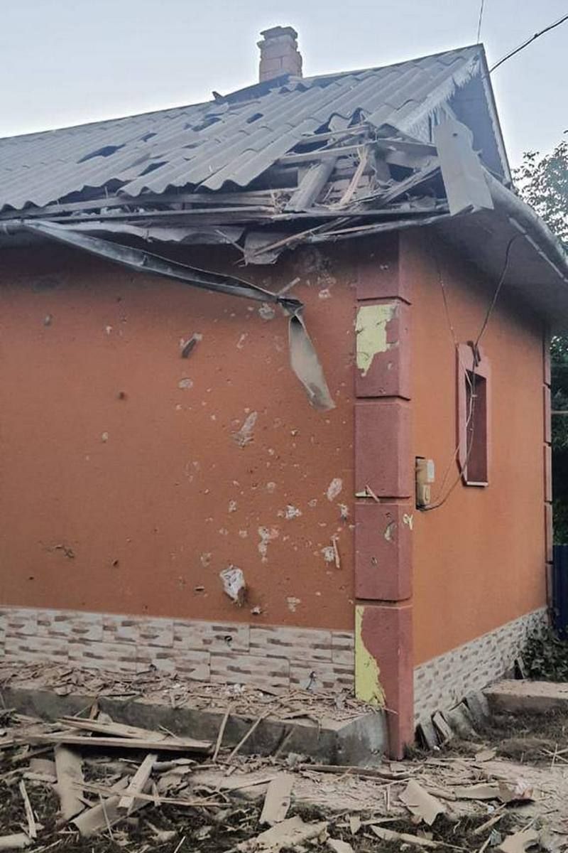 Наслідки ракетної атаки: з'явились кадри руйнувань житлового будинку на Прикарпатті 3