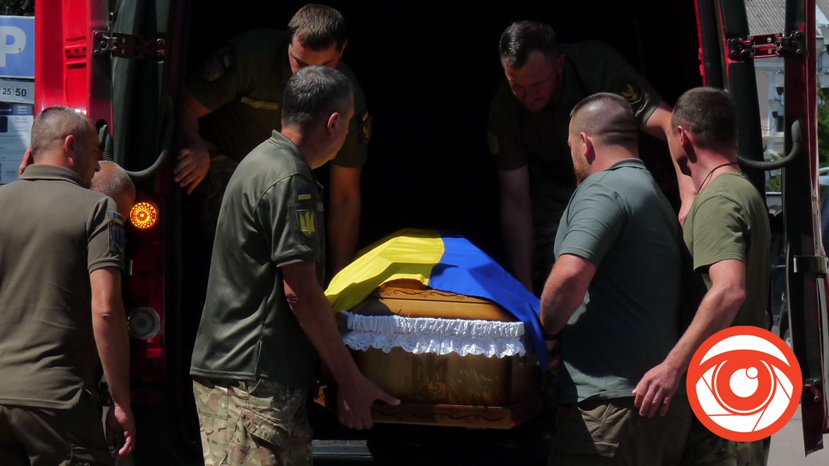 Коломия зустріла полеглого Героя Андрія Чернецького 6