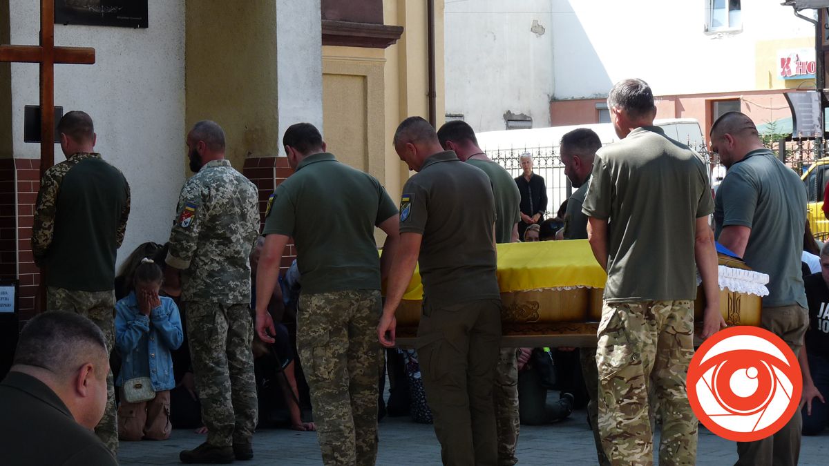 Коломия зустріла полеглого Героя Андрія Чернецького 7