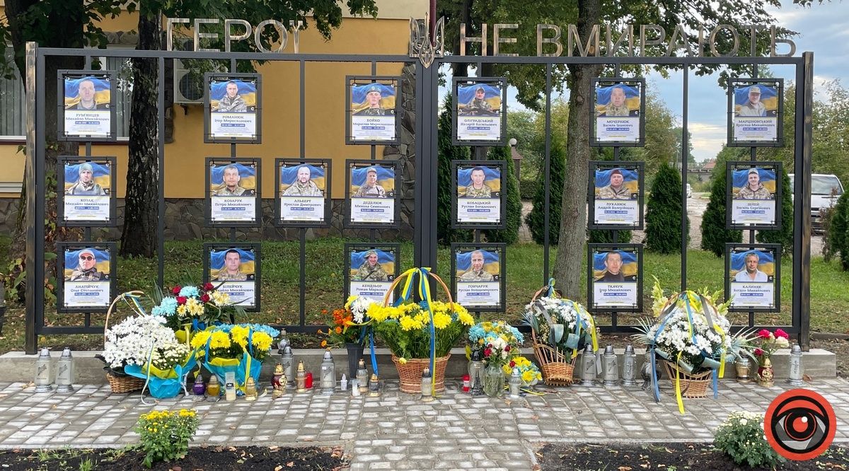 Загиблим Героям з П'ядицької громади відкрили меморіальні стенди 1