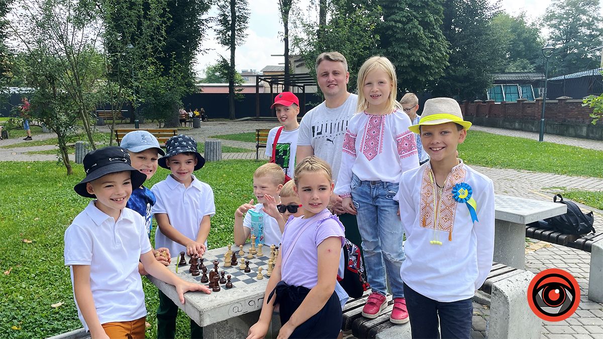 Школа шахів "Yeschess" у Коломиї запрошує учнів!