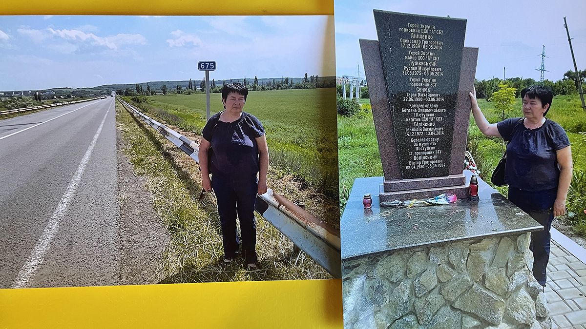 Мама Наталія біля місця, де в червні 2014 року колона сил АТО разом з її сином Тарасом потрапила під обстріл бойовиків