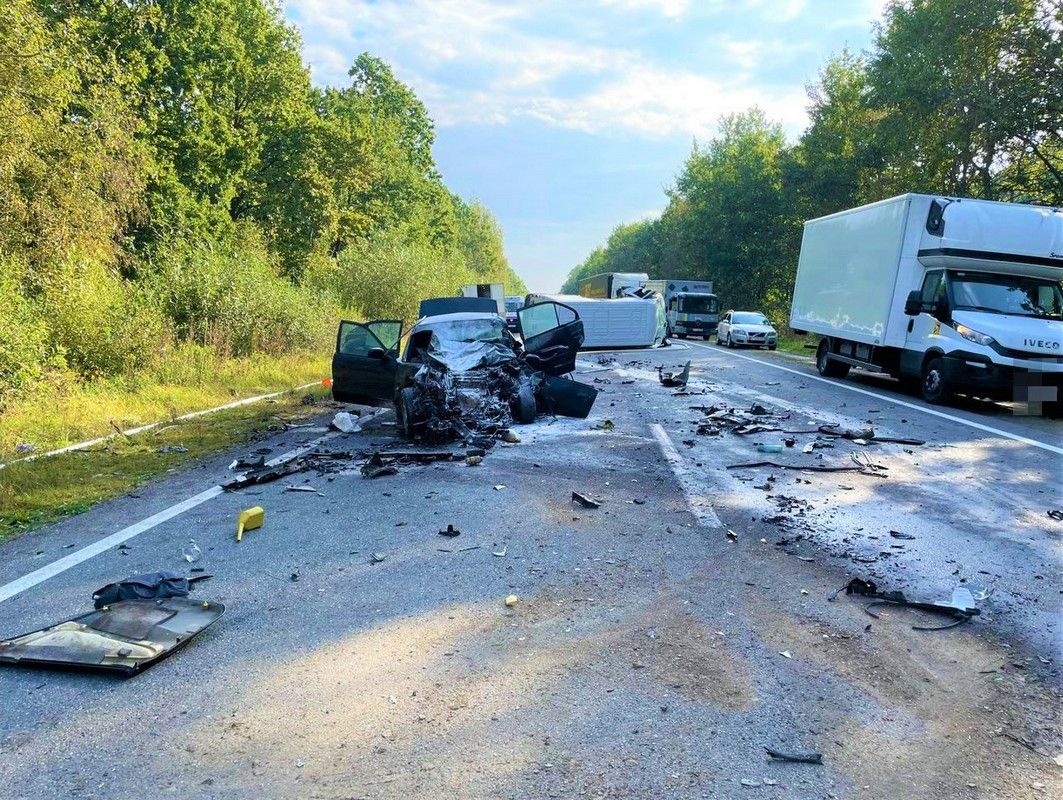 Виїхав на зустрічну: деталі моторошної ДТП на Прикарпатті із летальними наслідками 3