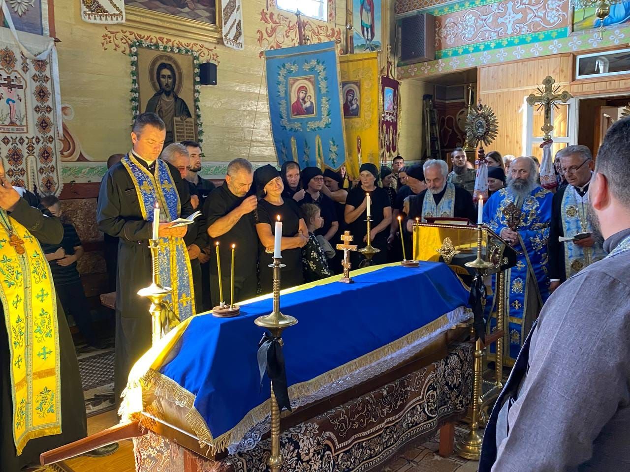 Городенківщина провела в останню дорогу Героя Івана Бундзяка 1