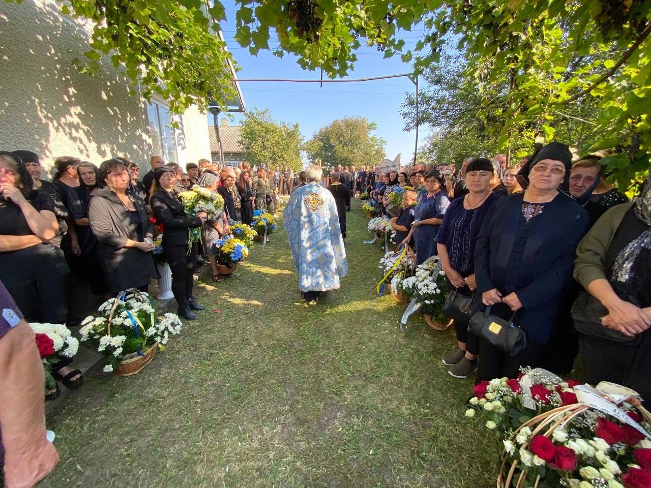 Городенківщина провела в останню дорогу Героя Івана Бундзяка 4