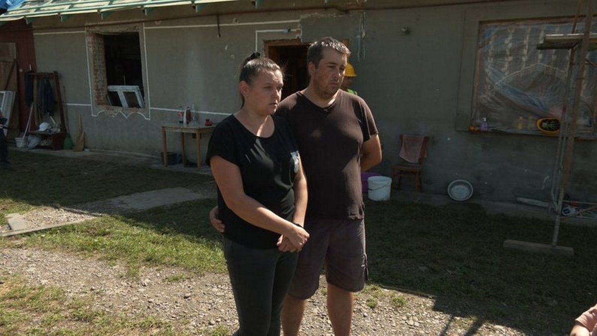 Волонтери організації "Свідки Єгови" відновлюють на Коломийщині будинок загиблого від "Кинджалу" Володі Балабаника 1