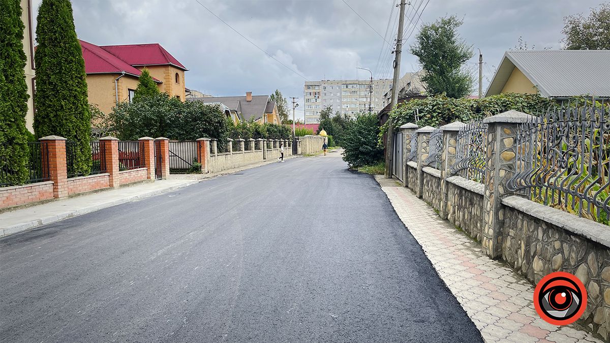 Свіжий асфальт постелили ще в одному мікрорайоні Коломиї 4