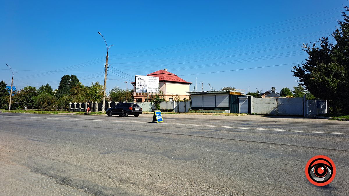 У Коломиї зіткнулися два легковика, водії ушпиталені 9