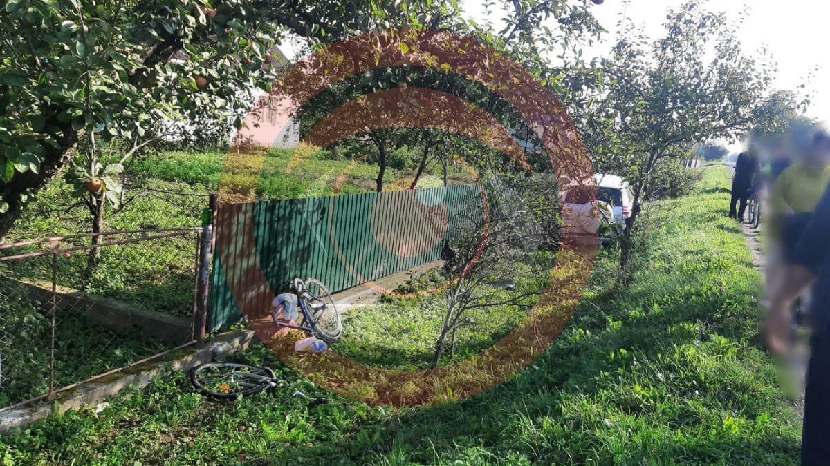 Велосипед розірвало навпіл: в ДТП у Саджавці постраждав чоловік 1