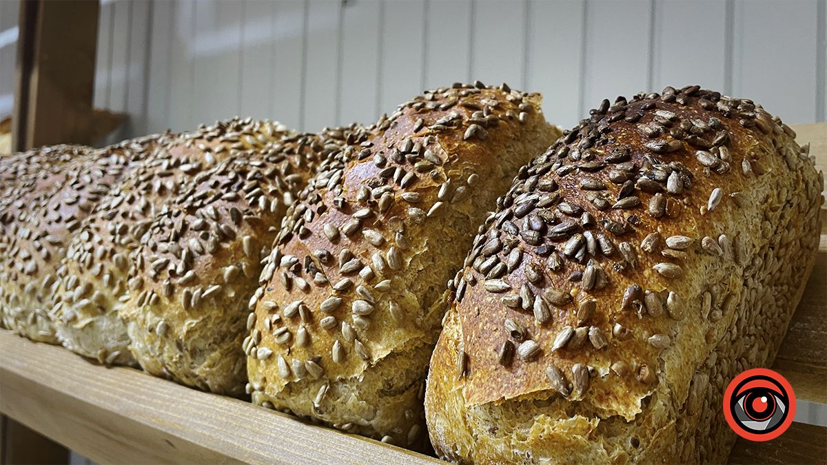 Сімейна пекарня "Під липами" запрошує у фірмовий магазин у Коломиї 6