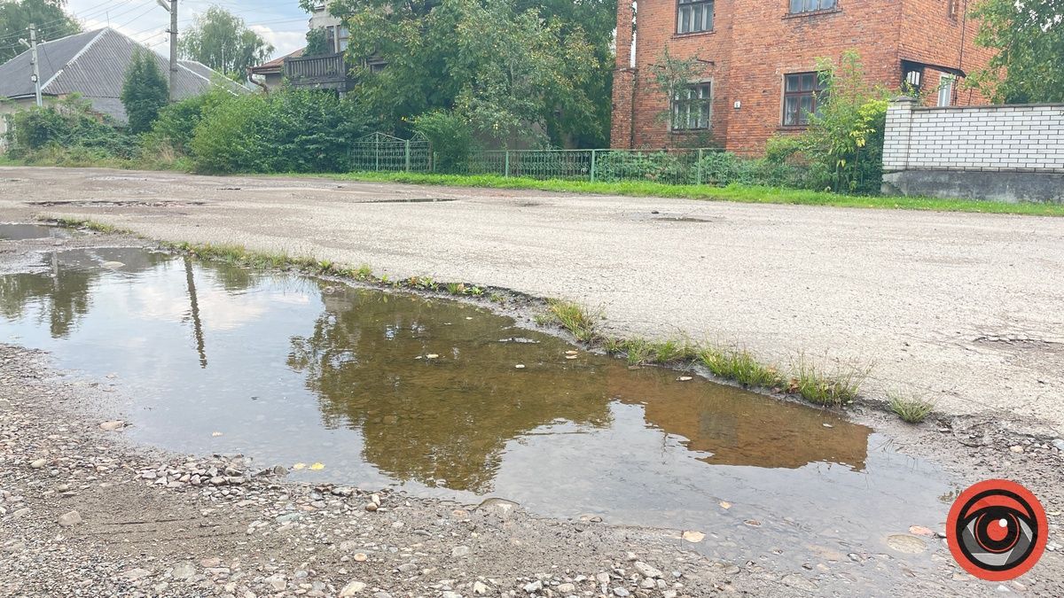 Забутий шлях в Коломиї: початок вулиці Едельвейсів, який краще оминути 2