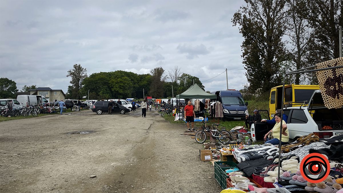 Базарний день: фоторепортаж Торговиці у Коломиї 11
