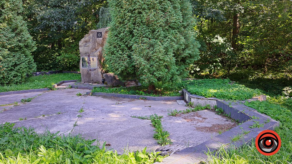 Занедбано й забуто: меморіал десяткам тисяч жертвам Голокосту в Коломиї у жахливому стані 2