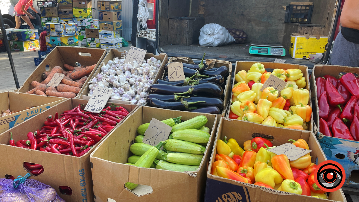 Які ціни на овочі та фрукти на оптовому ринку в Коломиї 1