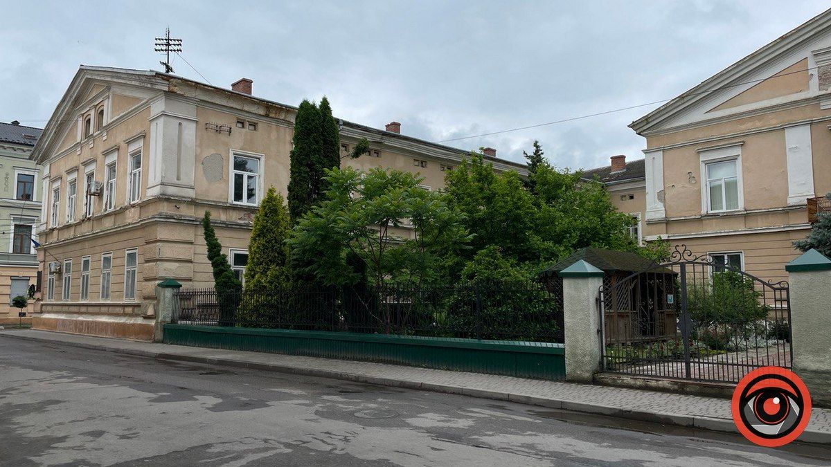 Напильник в ковбасі й втеча з в'язниці в Коломиї дощовим каналом: неймовірна столітня історія