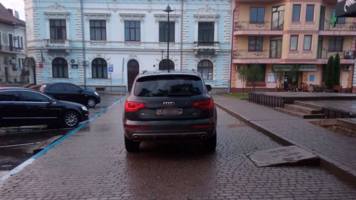 ТОП-20 рагульського паркування у Коломиї 15