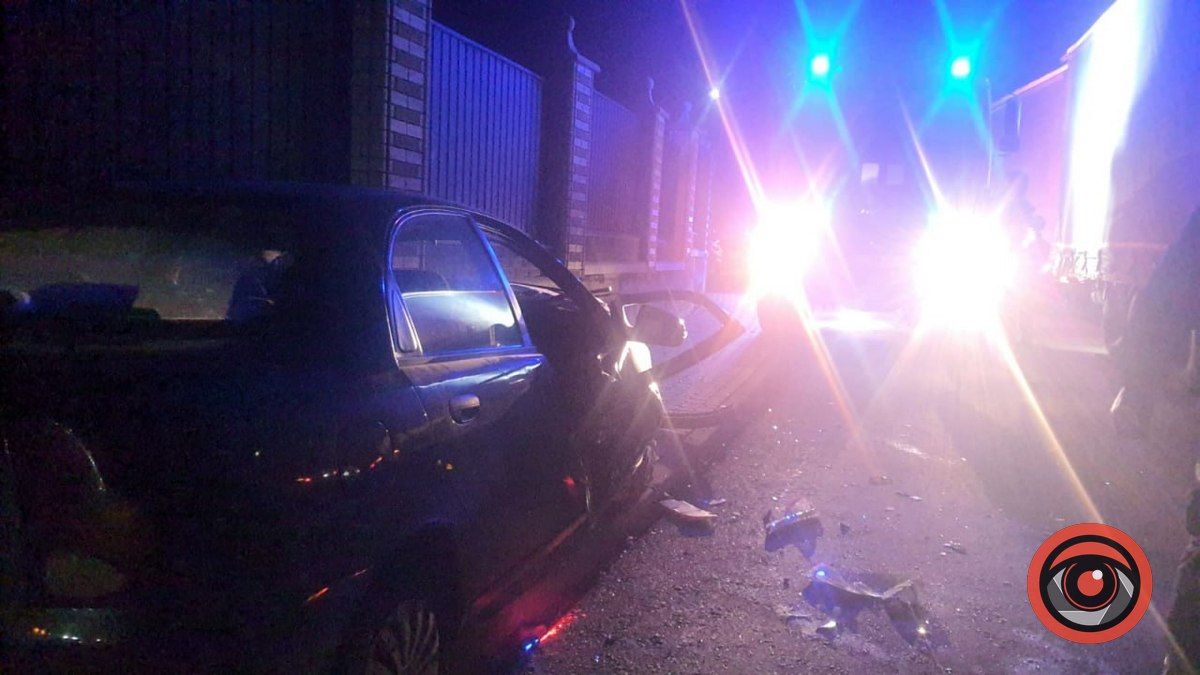 У Снятині зіткнулись легковик та вантажівка 1