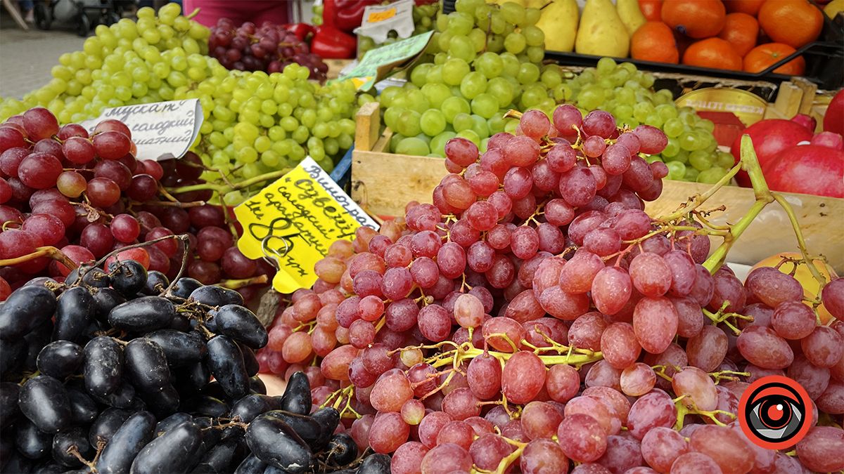 Які ціни на овочі та фрукти на базарі Коломиї у вересні? 8