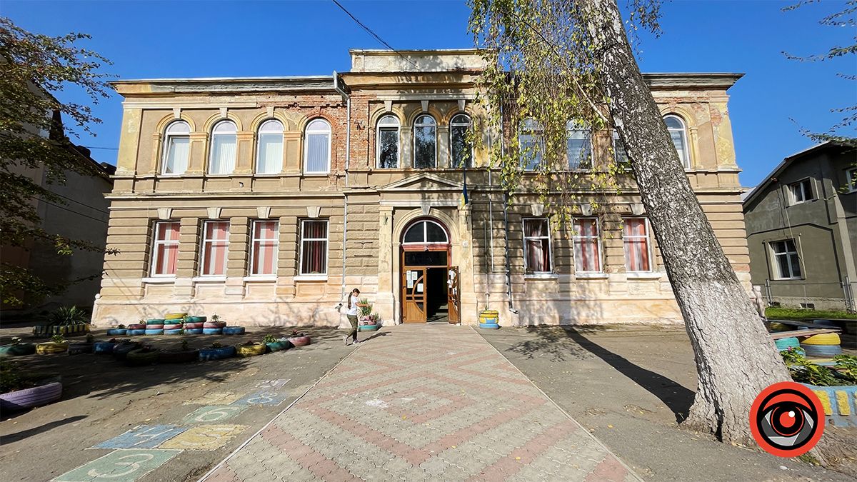 колишня школа барона Гірша, зараз - молодший корпус ліцею №8