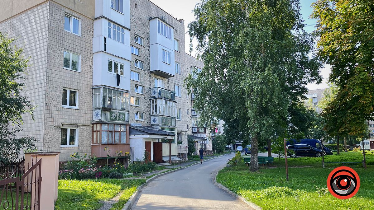 5-типоверхівка Коновальця, 19