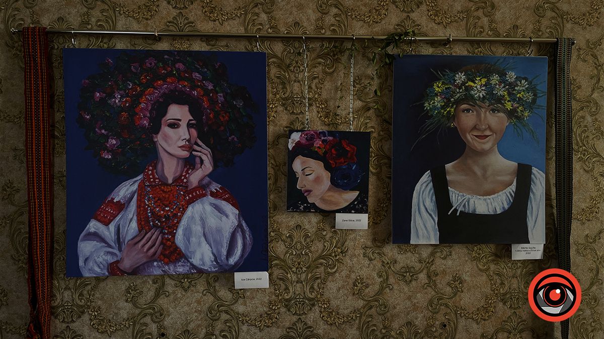 Виставка "Українці. Латиші. Любов. Мир" у Коломиї 4