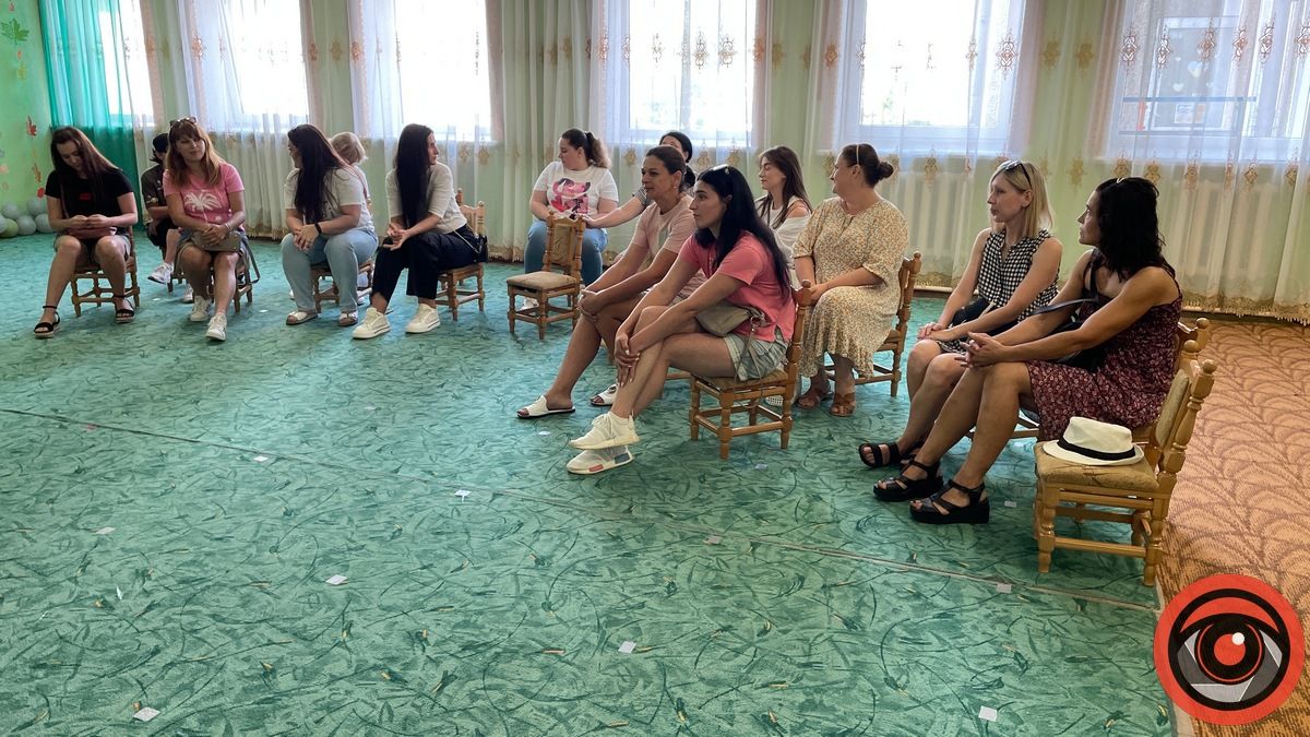 Конфлікт у садочку №21 в Коломиї: батьківський комітет обурений ставленням директорки, через яку звільняються вихователі 2