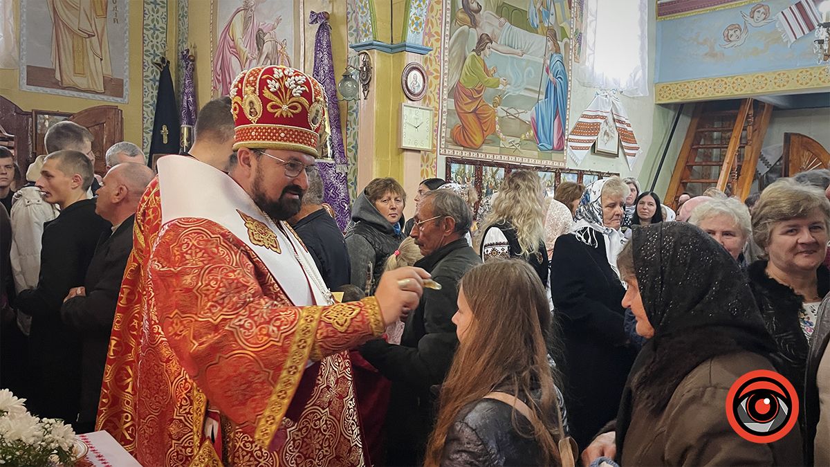 Столітній храм: Владика Петро очолив святкування ювілею церкви св. Дмитрія у селі Годи-Добровідка 10