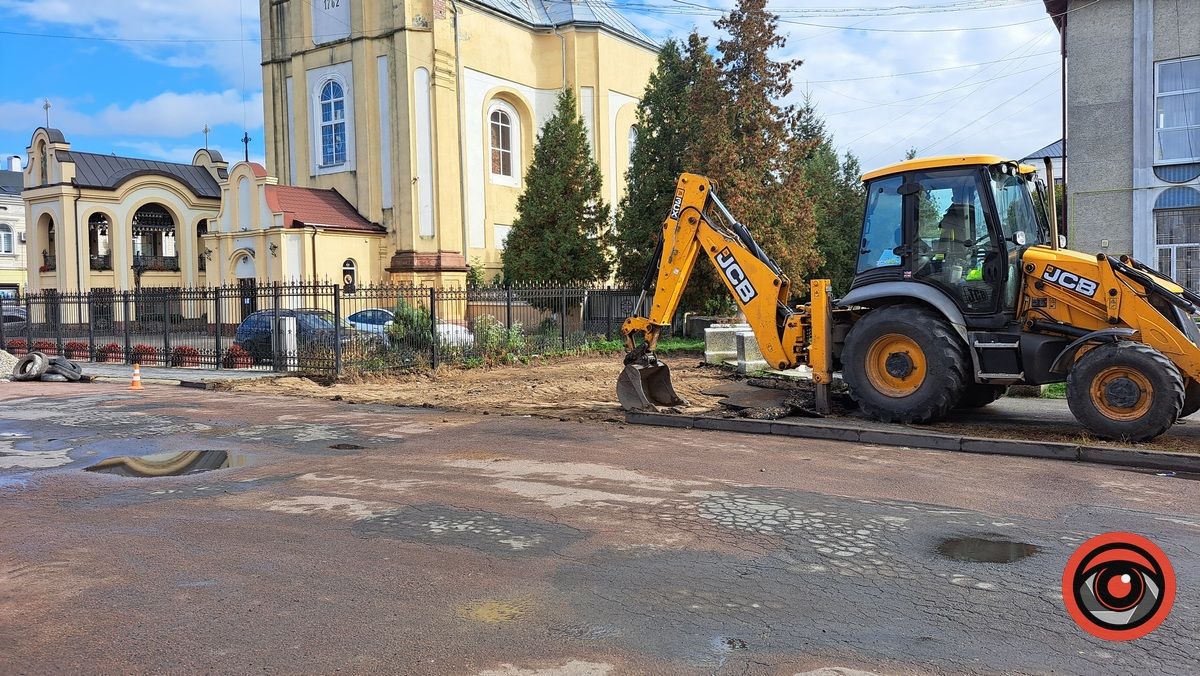 На вул. Вільде замінюють тротуари: скільки це коштує? 4