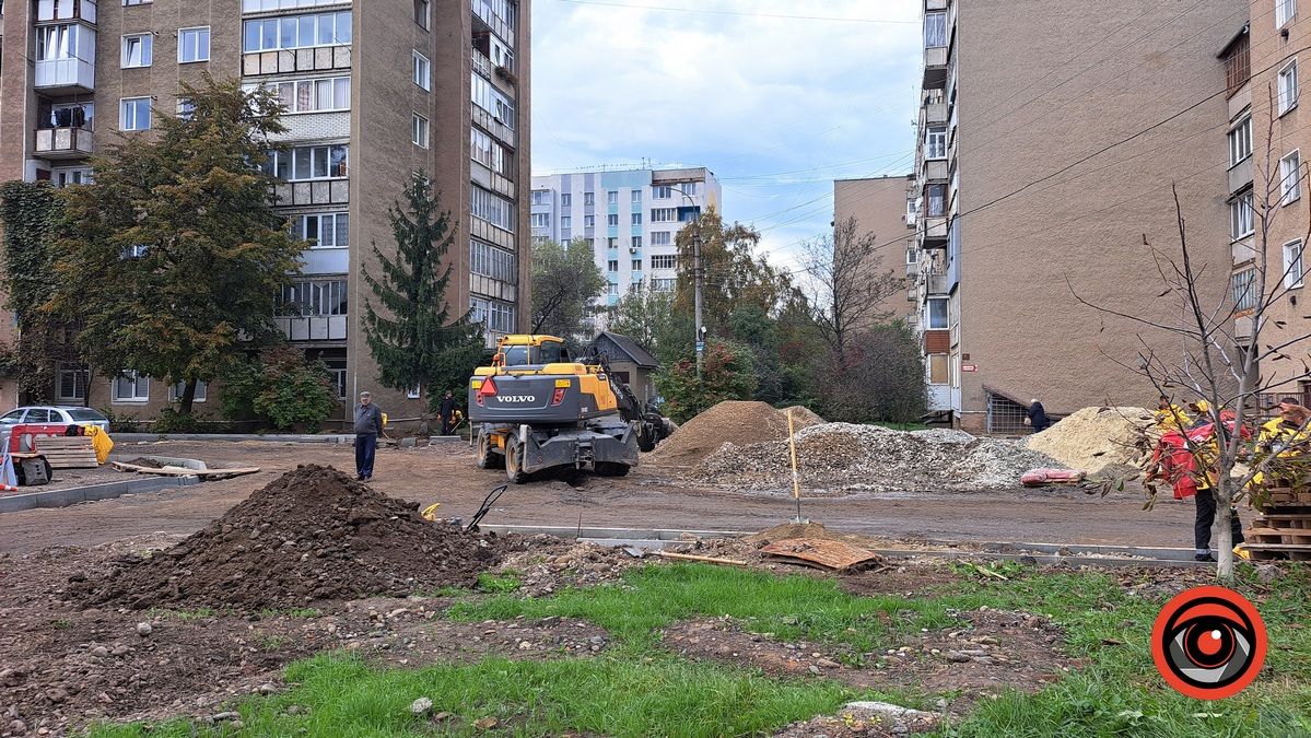 В мікрорайоні Богуна відновили ремонтні роботи 3