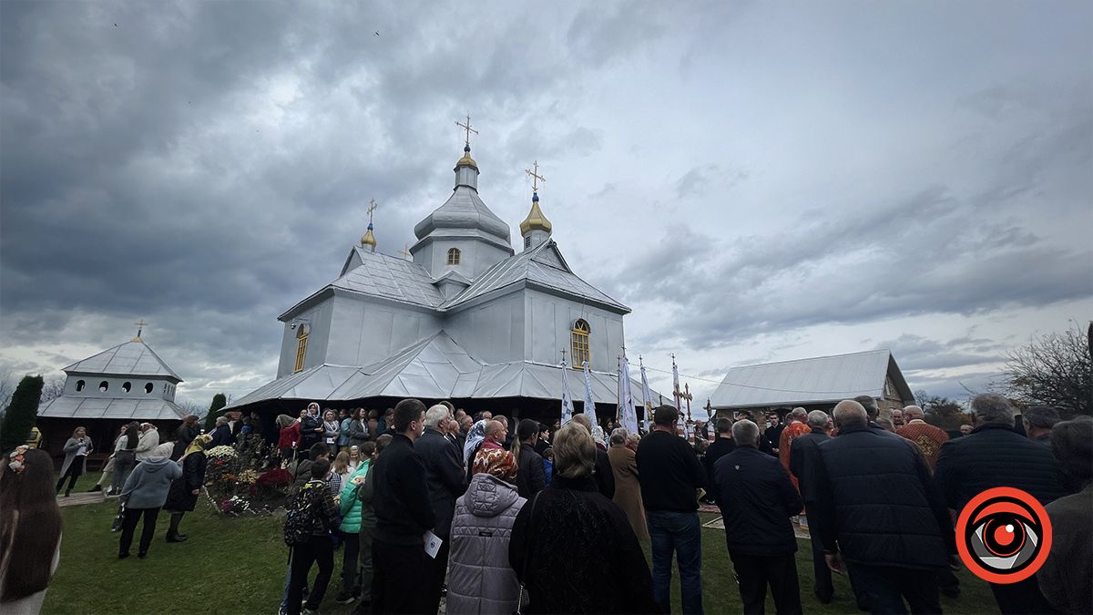 Столітній храм: Владика Петро очолив святкування ювілею церкви св. Дмитрія у селі Годи-Добровідка 17