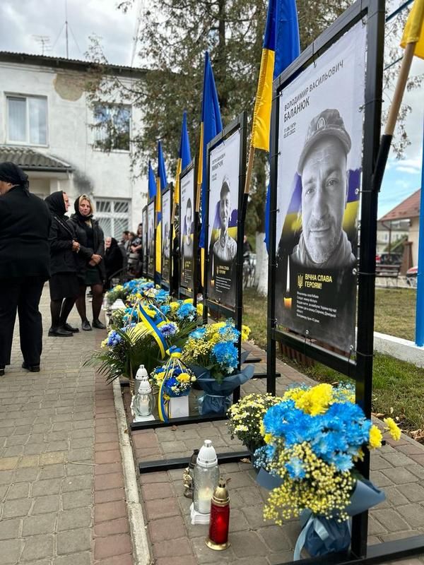 У селі Рожнів відкрили Алею воїнської слави 6
