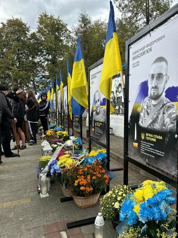 У селі Рожнів відкрили Алею воїнської слави 5