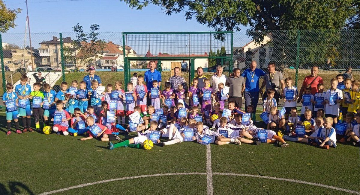 У Коломиї зіграли фінальні матчі чемпіонату ДЮФЛ району U-9 10