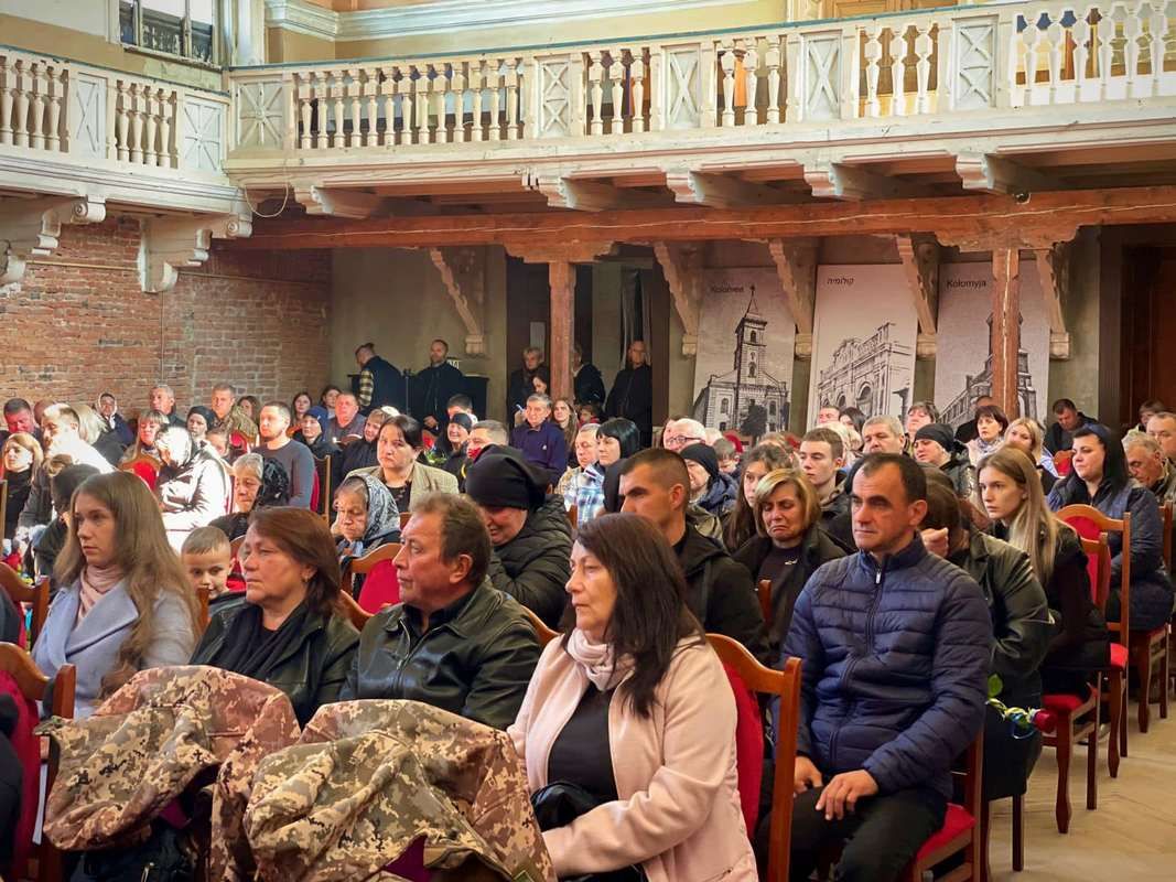 Рідним загиблих воїнів з Коломийщини вручили посмертні нагороди Героїв 2