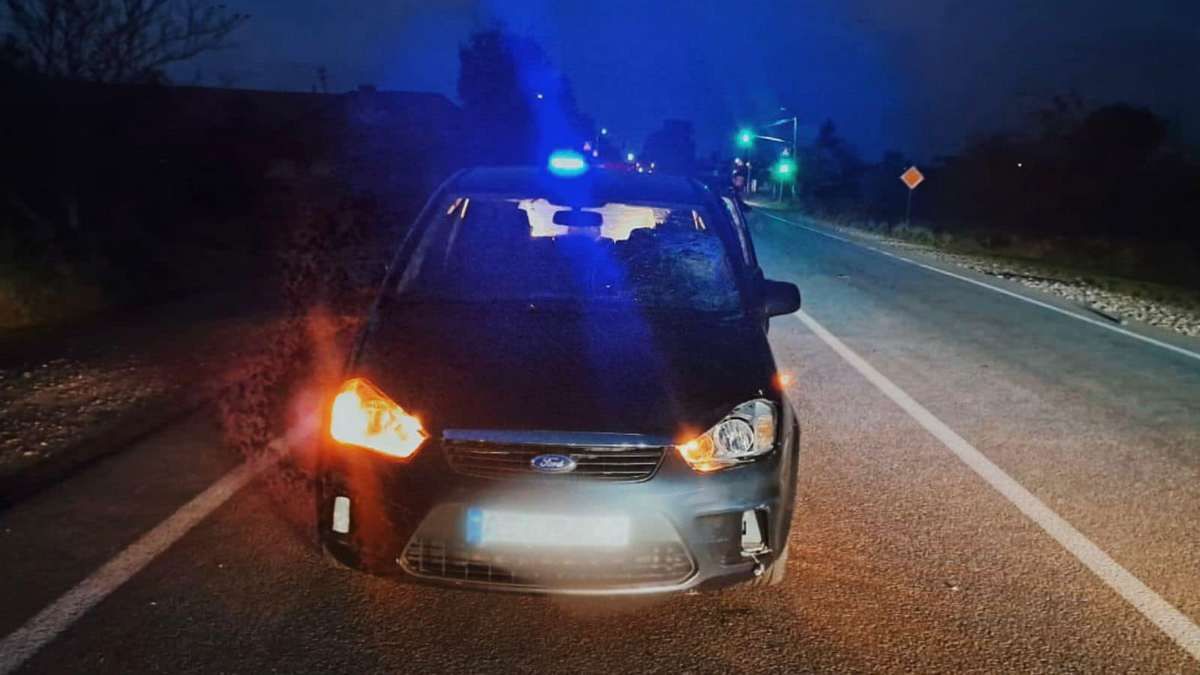 67-річний франківець на неосвітленій ділянці дороги вчинив наїзд на жінку-пішохода