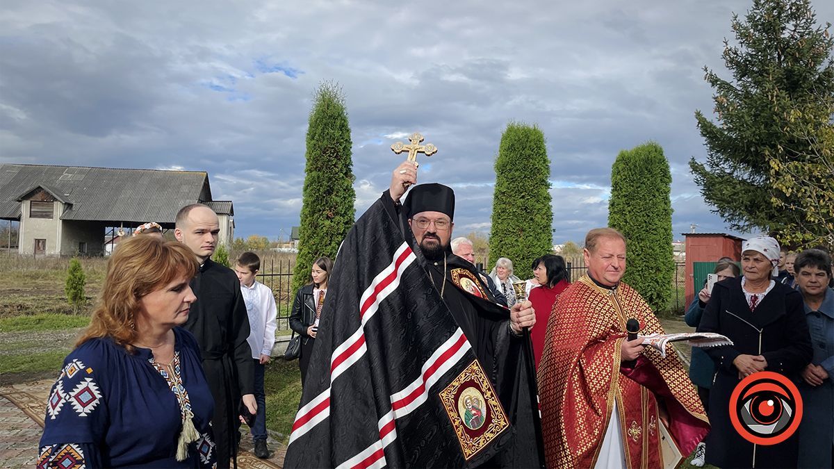 Столітній храм: Владика Петро очолив святкування ювілею церкви св. Дмитрія у селі Годи-Добровідка 4