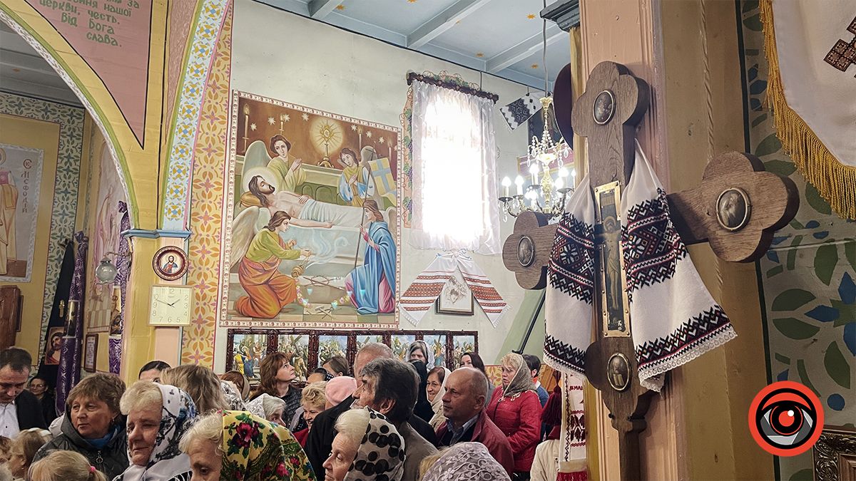 Столітній храм: Владика Петро очолив святкування ювілею церкви св. Дмитрія у селі Годи-Добровідка 14